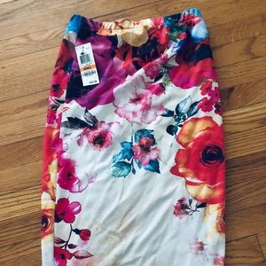 High Waisted floral skirt